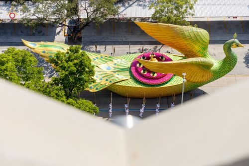 ภาพ No.42689:พิธีอัญเชิญมยุรนาวากาศ ประดิษฐาน ณ อาคาร 100 ปี เนื่องในวันคล้ายวันเกิด ครบ 113 ปี คุณยายอาจารย์มหารัตนอุบาสิกาจันทร์ ขนนกยูง