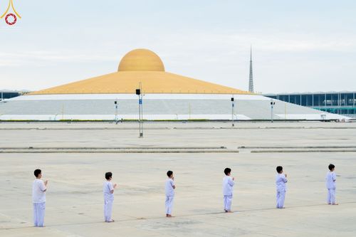 ภาพ No.43994:ประมวลภาพพิธีปลงผม โครงการบรรพชาสามเณรฟื้นฟูพระพุทธศาสนาทั่วไทย ณ ศูนย์อบรมวัดพระธรรมกาย