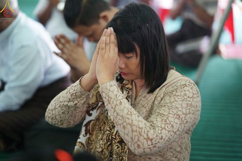 ภาพ No.57417:ประมวลภาพพิธีประดิษฐานพระบรมสารีริกธาตุพระเจดีย์ราชาธิราชมุนี ณ วัดอองเซยามิน ประเทศเมียนมาร์