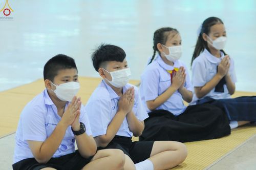 ภาพ No.48597:ประมวลภาพพิธีรำลึกถึงนักสร้างบารมี ในวันมหารำลึก ครั้งที่ 32 ณ วัดพระธรรมกาย