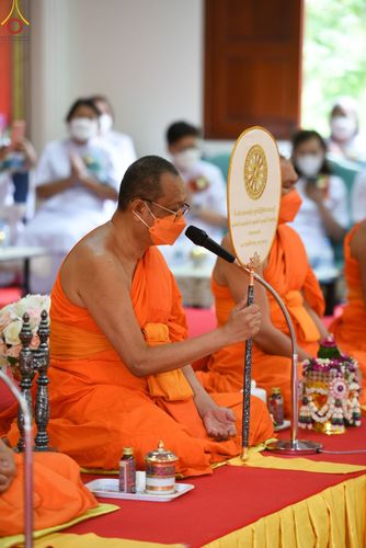 ภาพ No.48067:ประมวลภาพพิธีเวียนประทักษิณ และบรรพชาอุปสมบท รุ่นเข้าพรรษา ปี 2565