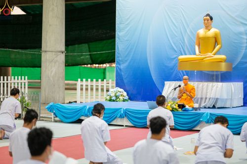 ภาพ No.47389:ประมวลภาพกิจวัตร-กิจกรรม ธรรมทายาท ในโครงการบรรพชาอุปสมบทหมู่ รุ่นเข้าพรรษา