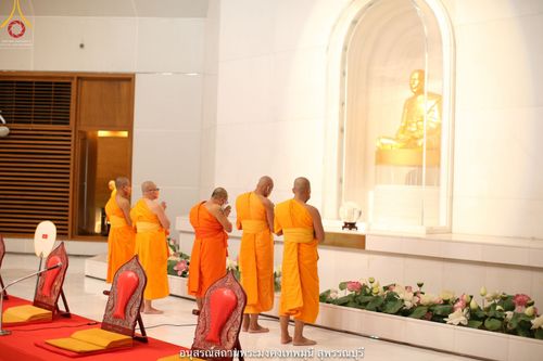 ภาพ No.40038:พิธีตัดปอยผม ปลงผม ขอขมารับผ้าไตรและพิธีบรรพชา ในโครงการอุปสมบท บูชาธรรมมหาปูชนียาจารย์ ประจำปี 2564 ชุดที่ 8