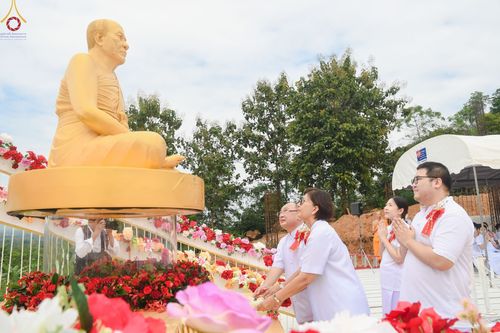 ภาพ No.56121:ประมวลภาพพิธีทอดกฐินสามัคคี ณ ศูนย์ปฏิบัติธรรมแก้วเมืองเลย (วันที่ 23 ตุลาคม พ.ศ. 2565)