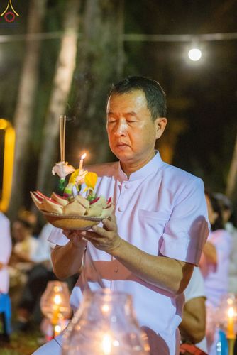 ภาพ No.55373:ประมวลภาพพิธีลอยกระทงธรรม ณ วัดพระธรรมกาย (วันที่ 8 พฤศจิกายน พ.ศ. 2565)