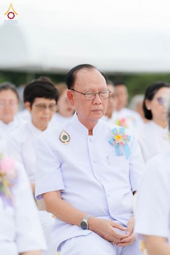 ภาพ No.346535:วันอาทิตย์ที่ 30 สิงหาคม พ.ศ.2569 พิธีทอดผ้าป่า สวดธรรมจักรกัปปวัตนสูตรกลั่นแผ่นดินโปรยรัตนชาติ  สถาปนาองค์พระเจดีย์เพื่อสร้างสันติภาพโลก  ณ ศูนย์ปฏิบัติธรรมพนมสารคาม (เพชรตะวัน) จังหวัดฉะเชิงเทรา
