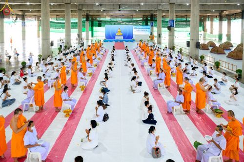 ภาพ No.47484:ประมวลภาพพิธีตัดปอยผม โครงการบรรพชาอุปสมบทหมู่ รุ่นเข้าพรรษา 2565