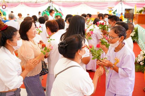 ภาพ No.57040:ประมวลภาพพิธีทอดกฐินสามัคคี ณ ศูนย์ปฏิบัติธรรมสวนผึ้ง (วันที่ 30 ตุลาคม พ.ศ. 2565)