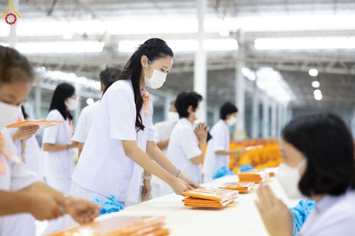 ภาพ No.52448:ประมวลภาพวันคล้ายวันเกิดครบรอบ 138 ปี พระมงคลเทพมุนี (สด จนฺทสโร) พระผู้ปราบมาร ชุดที่ 1