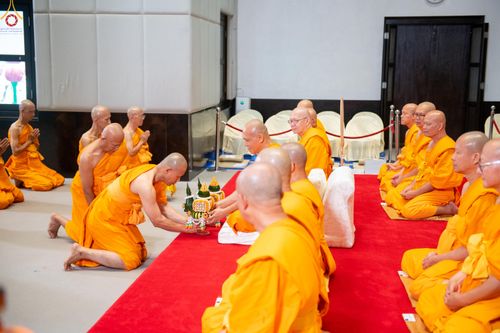 ภาพ No.330785:วันวิสาขบูชา อาทิตย์ที่ 31 พฤษภาคม พ.ศ.2569 พิธีบรรพชาสามเณรอุบาสก 11 ท่าน , พิธีถวายบาตรผ้าไตร และจตุปัจจัยไทยธรรม แด่สามเณร , พิธีอุปสมบทอุทิศชีวิต , พิธีกล่าวคำกัปปิยภัณฑ์  ณ อุโบสถพระไตรปิฎก วัดพระธรรมกาย จังหวัดปทุมธานี