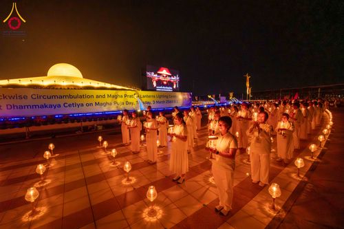 ภาพ No.312342:วันอังคารที่ 3 มีนาคม พ.ศ.2569 พิธีเวียนประทักษิณและจุดมาฆประทีป (ภาพชุดที่ 2) ณ ลานธรรมพระมหาธรรมกายเจดีย์ วัดพระธรรมกาย