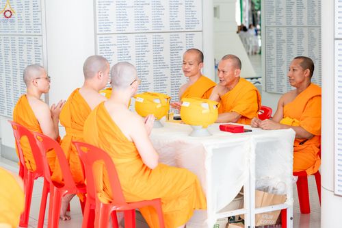 ภาพ No.338886:วันที่ 11 กรกฎาคม พศ.2569 พิธีบรรพชาอุปสมบท โครงการอุปสมบทหมู่ธรรมทายาทนานาชาติ  IDOP รุ่นที่ 21 (ภาษาจีน)  จากประเทศจีน มาเลเซีย สิงคโปร์ และไต้หวัน , โครงการบรรพชาสามเณรโรงเรียนนานาชาติ รุ่นที่ 15