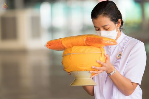 ภาพ No.44236:ประมวลภาพพิธีเวียนประทักษิณ, พิธีวันทาพระมหาธรรมกายเจดีย์ และพิธีขอขมารับผ้าไตร โครงการบวชภาคฤดูร้อน พ.ศ. 2565