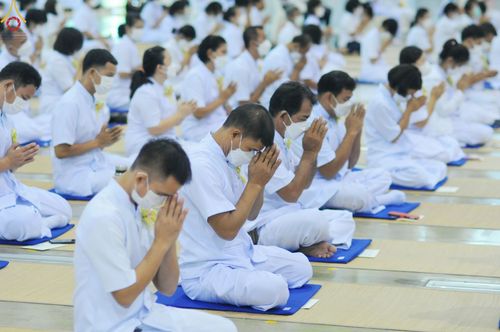 ภาพ No.48602:ประมวลภาพพิธีรำลึกถึงนักสร้างบารมี ในวันมหารำลึก ครั้งที่ 32 ณ วัดพระธรรมกาย