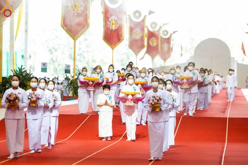 ภาพ No.46865:ประมวลภาพพิธีทอดผ้าป่าธรรมชัย ณ วัดพระธรรมกาย (5 มิถุนายน พ.ศ. 2565)