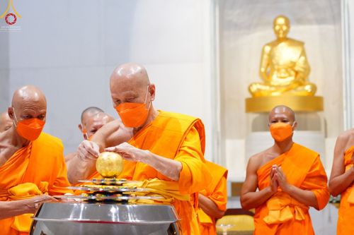 ภาพ No.52181:ประมวลภาพพิธีสักการะพระมงคลเทพมุนี (สด จนฺทสโร) ณ ศูนย์ปฏิบัติธรรมพระมงคลเทพมุนี