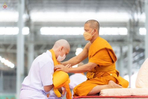 ภาพ No.44349:ประมวลภาพพิธีบรรพชา และพิธีถวายบาตร โครงการบวชภาคฤดูร้อน พ.ศ. 2565