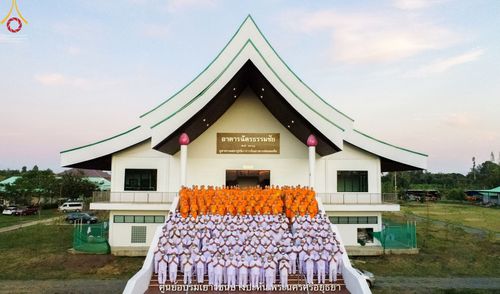 ภาพ No.39672:พิธีตัดปอยผม ปลงผม ขอขมารับผ้าไตรและพิธีบรรพชา ในโครงการอุปสมบท บูชาธรรมมหาปูชนียาจารย์ ประจำปี 2564 ชุดที่ 4