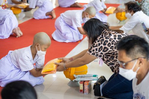 ภาพ No.44859:ประมวลภาพพิธีบรรพชา ในโครงการบรรพชาสามเณรฟื้นฟูพระพุทธศาสนาทั่วไทย ณ ศูนย์อบรมเยาวชนบางปะหัน