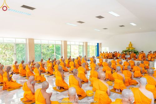 ภาพ No.40296:พิธีตัดปอยผม ปลงผม ขอขมารับผ้าไตรและพิธีบรรพชา ในโครงการอุปสมบท บูชาธรรมมหาปูชนียาจารย์ ประจำปี 2564 ชุดที่ 11