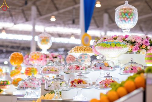 ภาพ No.52332:ประมวลภาพพิธีบูชาข้าวพระ (วันอาทิตย์ต้นเดือนตุลาคม) ณ วัดพระธรรมกาย จ.ปทุมธานี 