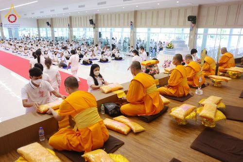 ภาพ No.50768:ประมวลภาพพิธีบุพเปตพลีนานาชาติ ปีที่ 9 ณ ศูนย์ปฏิบัติธรรมภาคใต้ อ.บางกล่ำ จ.สงขลา
