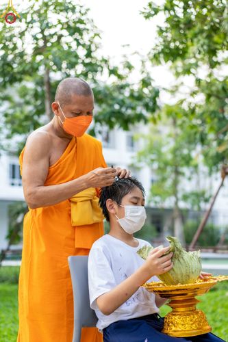 ภาพ No.44486:ประมวลภาพพิธีปลงผม โครงการบรรพชาสามเณรหน่อแก้วเปรียญธรรมรุ่นที่ 10