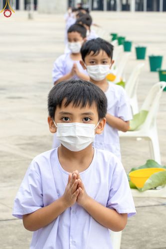 ภาพ No.44000:ประมวลภาพพิธีปลงผม โครงการบรรพชาสามเณรฟื้นฟูพระพุทธศาสนาทั่วไทย ณ ศูนย์อบรมวัดพระธรรมกาย