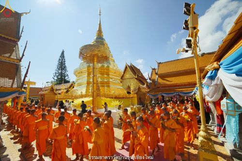 ภาพ No.39977:คณะพระภิกษุ - สามเณร วัดบ้านขุนกว่า ๓๐๐ รูป เดินธรรมยาตราฉลองแชมป์บาลี ๒๕๖๔