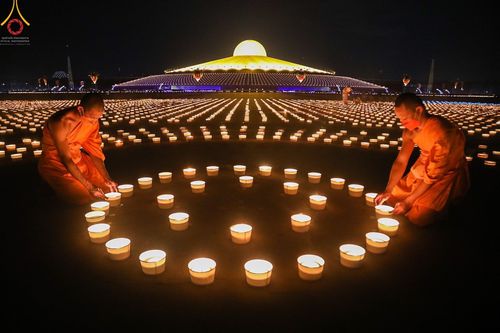 ภาพ No.45029:ประมวลภาพพิธีจุดประทีป​ วันคุ้ม​ครองโลก ณ วัดพระธรรมกาย