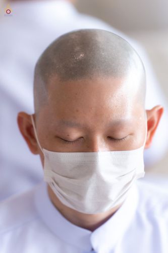 ภาพ No.44237:ประมวลภาพพิธีเวียนประทักษิณ, พิธีวันทาพระมหาธรรมกายเจดีย์ และพิธีขอขมารับผ้าไตร โครงการบวชภาคฤดูร้อน พ.ศ. 2565