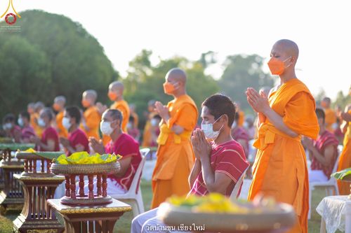 ภาพ No.39330:พิธีตัดปอยผมและปลงผมในโครงการอุปสมบท บูชาธรรมมหาปูชนียาจารย์ ประจำปี 2564 ชุดที่ 1