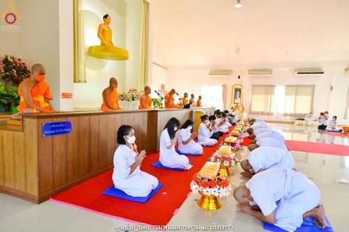 ภาพ No.39607:พิธีตัดปอยผม ปลงผม ขอขมารับผ้าไตรและพิธีบรรพชา ในโครงการอุปสมบท บูชาธรรมมหาปูชนียาจารย์ ประจำปี 2564 ชุดที่ 3