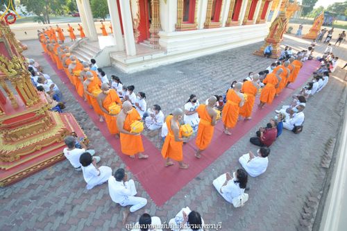 ภาพ No.40710:พิธีตัดปอยผม ปลงผม ขอขมารับผ้าไตรและพิธีบรรพชา ในโครงการอุปสมบท บูชาธรรมมหาปูชนียาจารย์ ประจำปี 2564 ชุดที่ 15