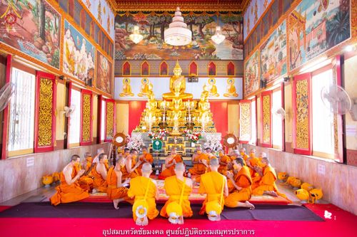 ภาพ No.40204:พิธีตัดปอยผม ปลงผม ขอขมารับผ้าไตรและพิธีบรรพชา ในโครงการอุปสมบท บูชาธรรมมหาปูชนียาจารย์ ประจำปี 2564 ชุดที่ 10