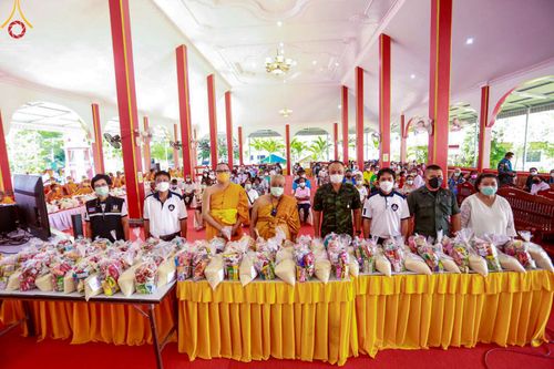 ภาพ No.45782:ประมวลภาพกิจกรรม โครงการบรรพชาสามเณรฟื้นฟูพระพุทธศาสนาทั่วไทย ณ วัดเวฬุวัน และศูนย์ปฏิบัติธรรมและอบรมเยาวชนยะลา