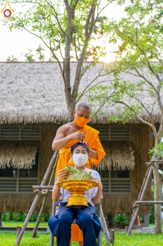 ภาพ No.44487:ประมวลภาพพิธีปลงผม โครงการบรรพชาสามเณรหน่อแก้วเปรียญธรรมรุ่นที่ 10