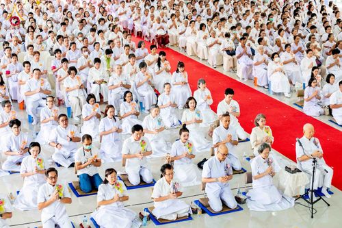 ภาพ No.346589:วันอาทิตย์ที่ 30 สิงหาคม พ.ศ.2569 พิธีทอดผ้าป่า สวดธรรมจักรกัปปวัตนสูตรกลั่นแผ่นดินโปรยรัตนชาติ  สถาปนาองค์พระเจดีย์เพื่อสร้างสันติภาพโลก  ณ ศูนย์ปฏิบัติธรรมพนมสารคาม (เพชรตะวัน) จังหวัดฉะเชิงเทรา