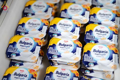 ภาพ No.288320:วันที่ 5 มกราคม พ.ศ. 2569 พิธีถวายภัตตาหารเป็นสังฆทาน แด่พระธรรมยาตรา ในโครงการธรรมยาตรา กตัญญูบูชา มหาปูชนียาจารย์ พระมงคลเทพมุนี(สด จนฺทสโร) พระผู้ปราบมาร อนุสรณ์สถาน 7 แห่ง ปีที่ 14 ณ อนุสรณ์สถานมหาวิหารพระมงคลเทพมุนี (โลตัสแลนด์) อ.สองพี่น้อง จ.สุพรร