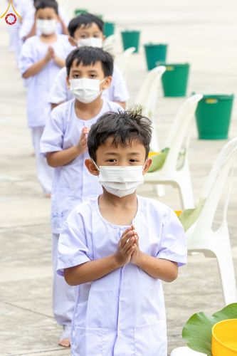 ภาพ No.44006:ประมวลภาพพิธีปลงผม โครงการบรรพชาสามเณรฟื้นฟูพระพุทธศาสนาทั่วไทย ณ ศูนย์อบรมวัดพระธรรมกาย