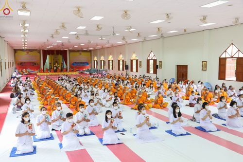 ภาพ No.48074:ประมวลภาพพิธีเวียนประทักษิณ และบรรพชาอุปสมบท รุ่นเข้าพรรษา ปี 2565