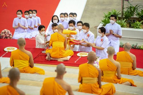 ภาพ No.38784:พิธีทอดกฐินสามัคคี ณ สภาธรรมกายสากล วัดพระธรรมกาย