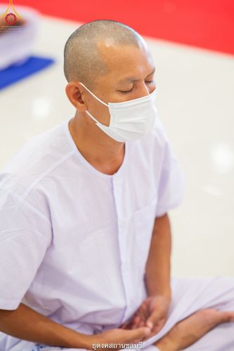 ภาพ No.39510:พิธีตัดปอยผม ปลงผม ขอขมารับผ้าไตรและพิธีบรรพชา ในโครงการอุปสมบท บูชาธรรมมหาปูชนียาจารย์ ประจำปี 2564  ชุดที่ 2