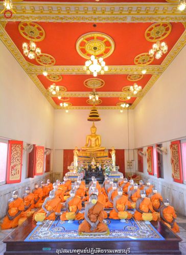 ภาพ No.40713:พิธีตัดปอยผม ปลงผม ขอขมารับผ้าไตรและพิธีบรรพชา ในโครงการอุปสมบท บูชาธรรมมหาปูชนียาจารย์ ประจำปี 2564 ชุดที่ 15