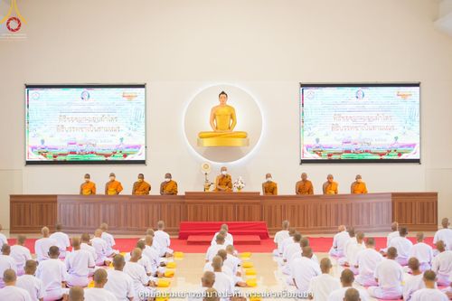 ภาพ No.40807:พิธีตัดปอยผม ปลงผม ขอขมารับผ้าไตรและพิธีบรรพชา ในโครงการอุปสมบท บูชาธรรมมหาปูชนียาจารย์ ประจำปี 2564 ชุดที่ 16