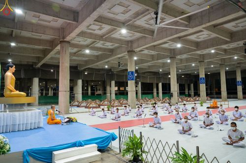 ภาพ No.47397:ประมวลภาพกิจวัตร-กิจกรรม ธรรมทายาท ในโครงการบรรพชาอุปสมบทหมู่ รุ่นเข้าพรรษา