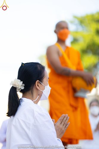 ภาพ No.40205:พิธีตัดปอยผม ปลงผม ขอขมารับผ้าไตรและพิธีบรรพชา ในโครงการอุปสมบท บูชาธรรมมหาปูชนียาจารย์ ประจำปี 2564 ชุดที่ 10
