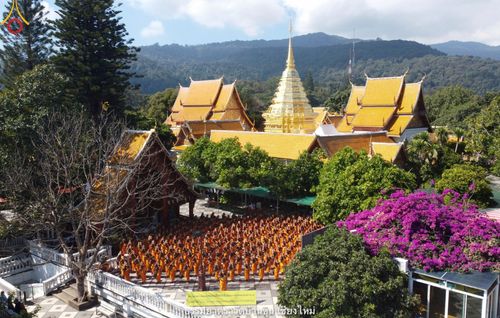 ภาพ No.39981:คณะพระภิกษุ - สามเณร วัดบ้านขุนกว่า ๓๐๐ รูป เดินธรรมยาตราฉลองแชมป์บาลี ๒๕๖๔