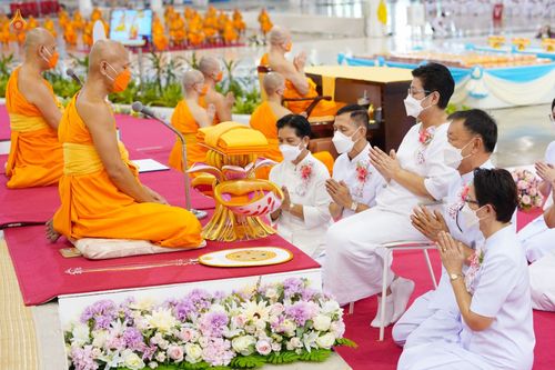 ภาพ No.38787:พิธีทอดกฐินสามัคคี ณ สภาธรรมกายสากล วัดพระธรรมกาย