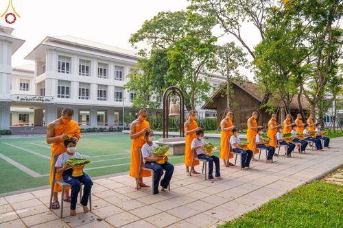 ภาพ No.44497:ประมวลภาพพิธีปลงผม โครงการบรรพชาสามเณรหน่อแก้วเปรียญธรรมรุ่นที่ 10